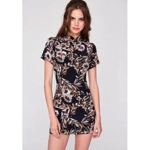 Stone Cold Fox Lure Dress size 0 - black floral